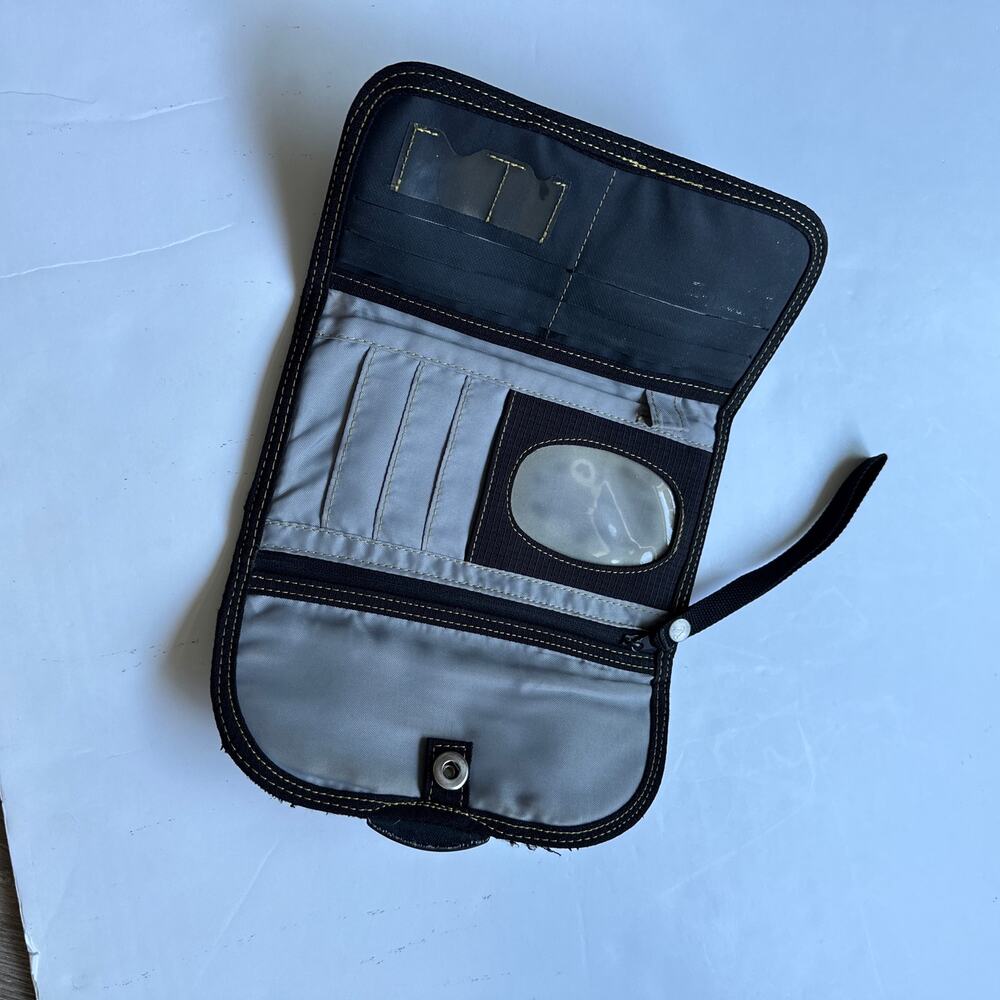 Keen Black Nylon Trifold Wristlet Wallet - Women's - Picture 5 of 7